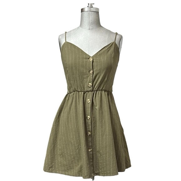 Purple Snow Dresses & Skirts - Purple Snow Spaghetti Strap Green Pin Stripes Mini Dress Size M